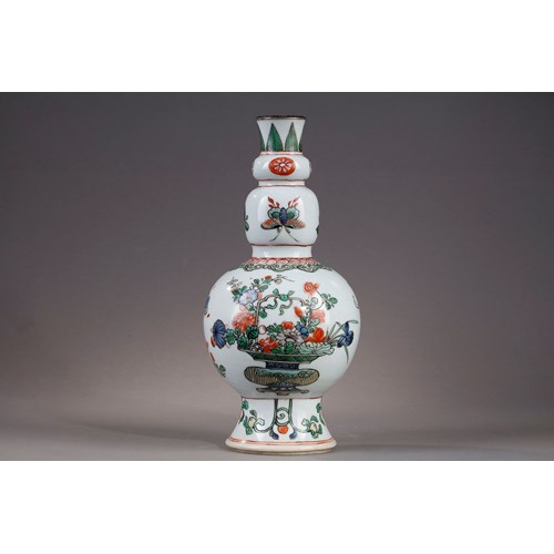 Rare porcelain vase triple gourd  Famille Verte - Kangxi period 1662/1722

Silver mount later